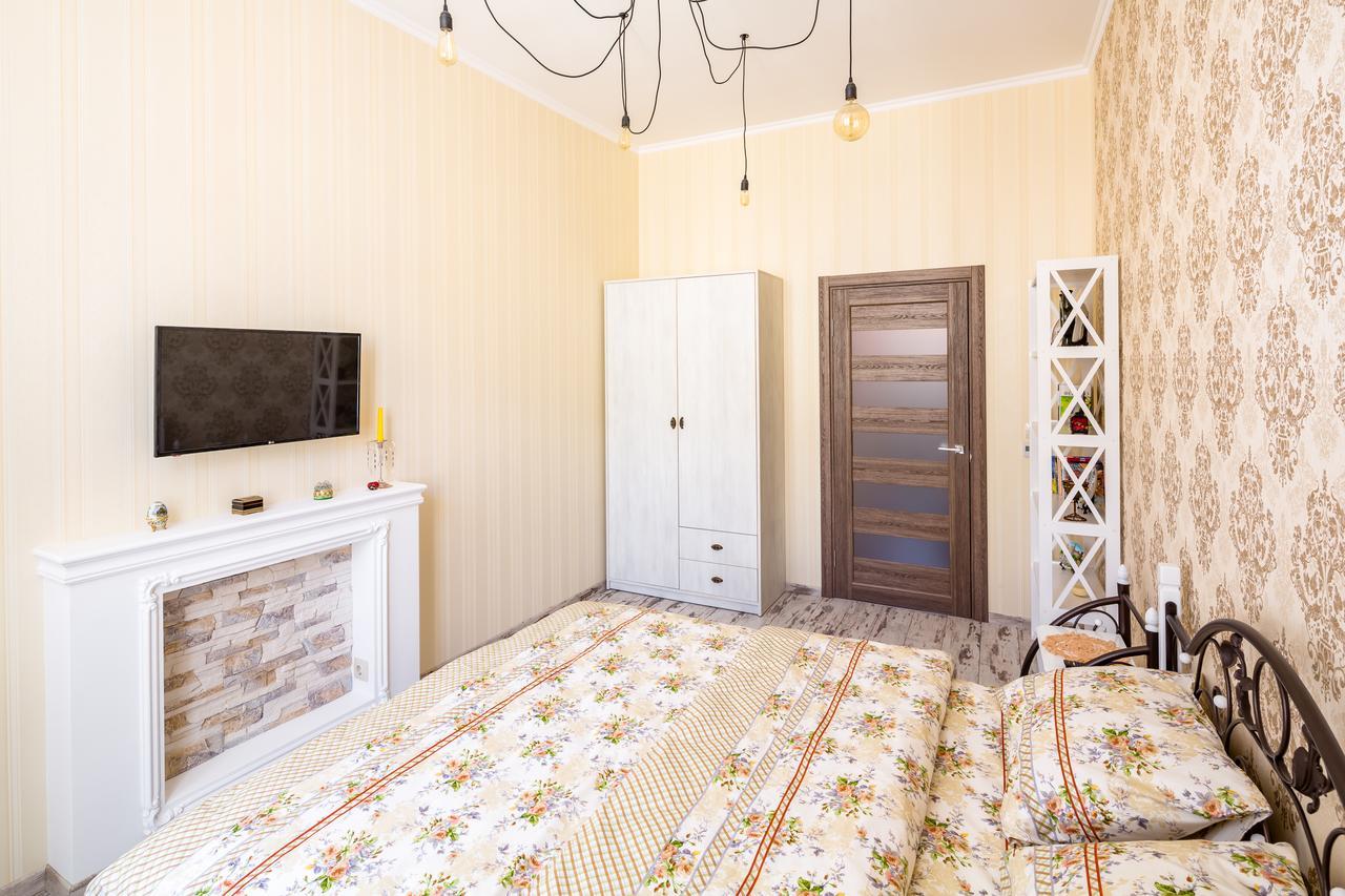 Medova Apartment Lviv Bagian luar foto